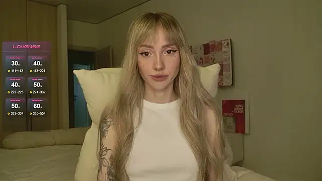 Lunainnk online show from February 27, 10:31 pm