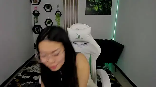 LunaPurrr online show from January 12, 11:10 pm