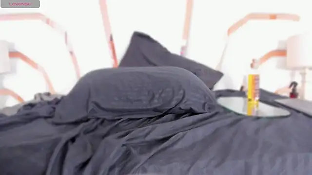 Mia-Medina online show from October 19, 8:11 pm