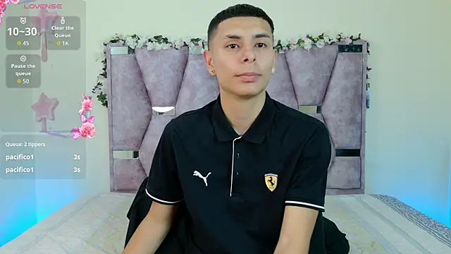 lana and liam  online show from November 22, 10:51 am