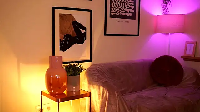 midnightbby  online show from March 16, 5:28 pm