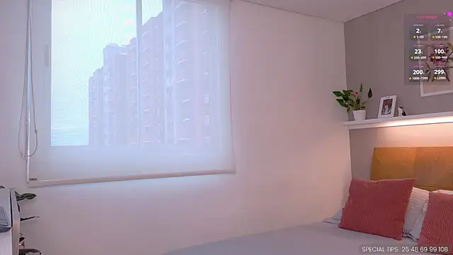 sarah rayy online show from June 3, 8:03 pm