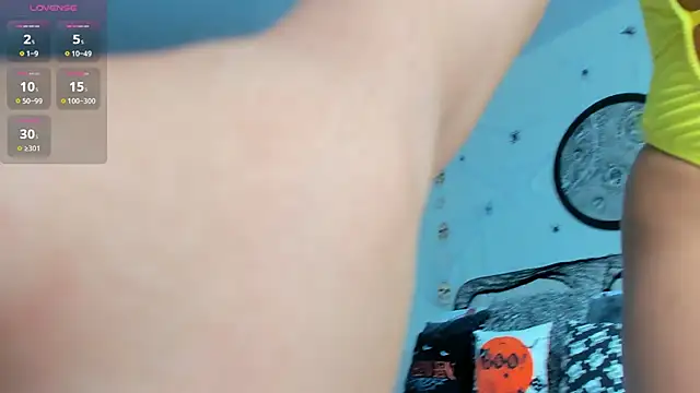 Snapshot of victoriia_rose chatting on October 19, 7:16 pm victoriia rose online show from October 19, 7:16 pm