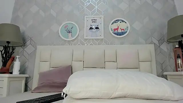 Snapshot of naia_cox chatting on September 26, 3:59 am naia cox online show from September 26, 3:59 am