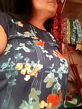 Snapshot of Mari_fvcks chatting on October 6, 9:52 pm Mari fvcks online show from October 6, 9:52 pm