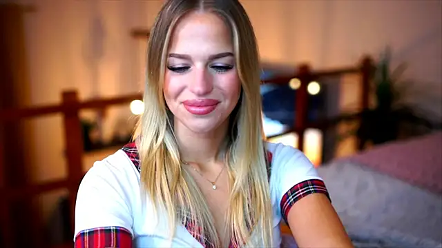 Emilyvanroessel online show from November 28, 5:38 pm