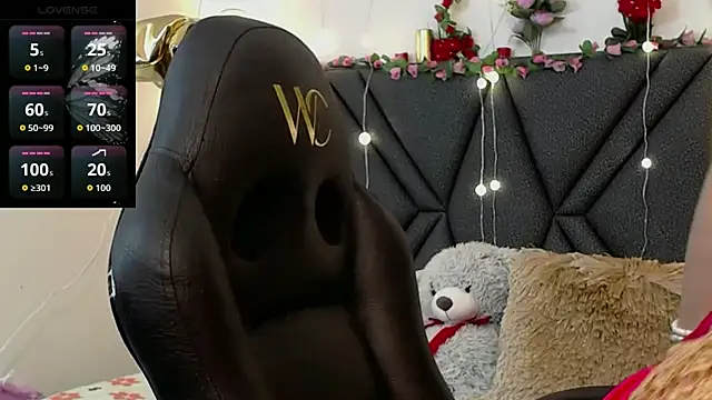 IndraKaur  online show from April 24, 12:41 pm