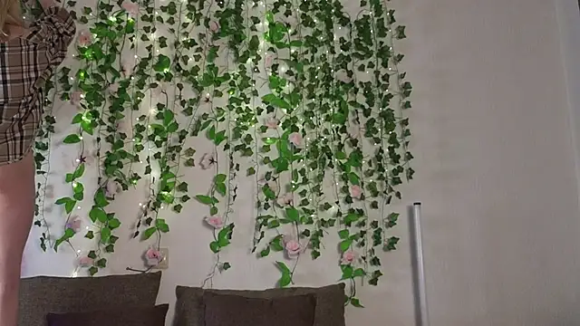 EmmaNovak online show from March 18, 6:57 pm