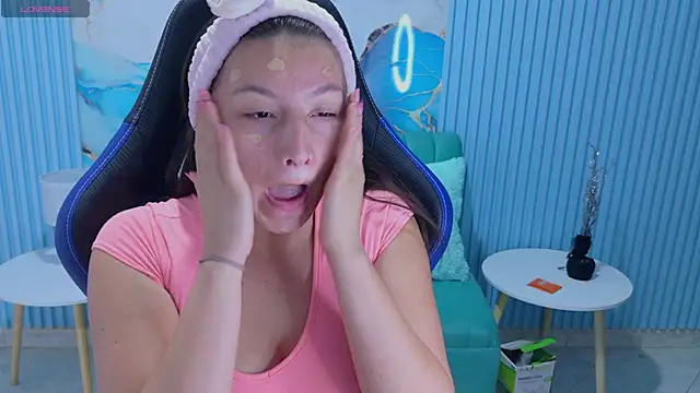 Cami Boobss online show from December 14, 12:11 pm