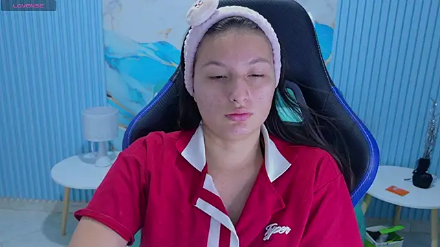 Cami Boobss online show from December 15, 12:21 pm