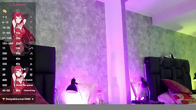 crystaldarliing online show from March 25, 6:55 pm