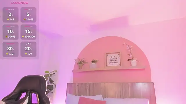 Clara Luu online show from June 11, 2:44 am