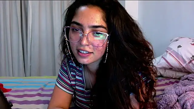Snapshot of Ariagal chatting on October 23, 1:11 am Ariagal online show from October 23, 1:11 am