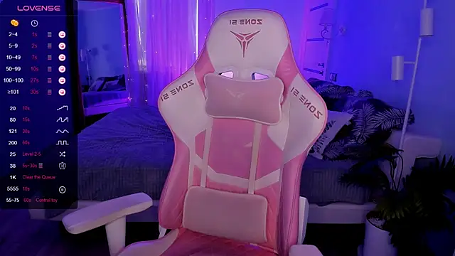 AnyaTaylor  online show from April 25, 2:25 am