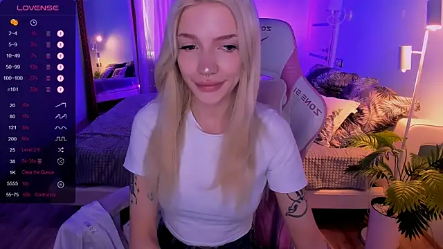 AnyaTaylor  online show from April 22, 2:08 am