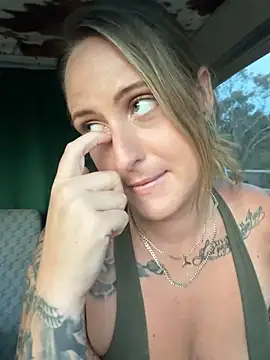 OdetteDelane online show from November 8, 8:19 am