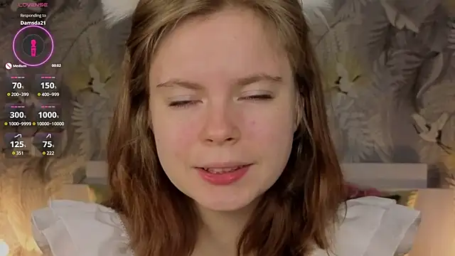 Snapshot of JulietteRain chatting on October 10, 5:29 pm JulietteRain online show from October 10, 5:29 pm