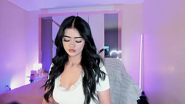 EmmaStonns online show from March 5, 12:34 pm