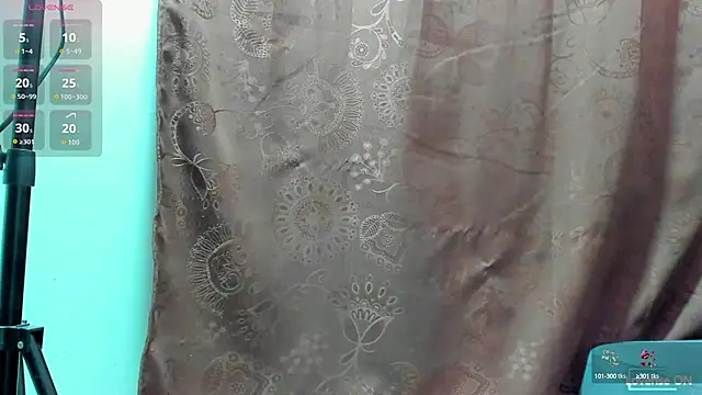 Snapshot of scarlett_mask chatting on September 8, 7:57 pm scarlett mask online show from September 8, 7:57 pm