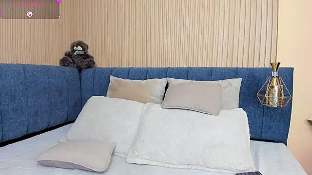 angel ponce online show from September 13, 7:33 pm