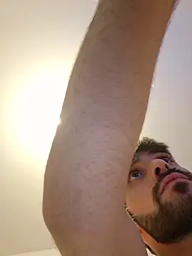 young swisscouple online show from February 26, 2:27 pm