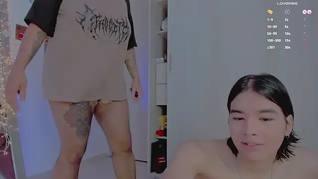 amywilld online show from April 27, 7:16 am