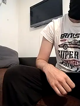 Couplefrsex online show from June 2, 12:39 pm