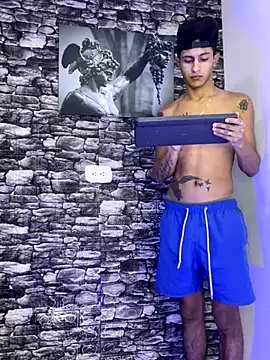 Snapshot of gustavo_saaled19_ chatting on October 11, 10:34 pm gustavo saaled19 online show from October 11, 10:34 pm