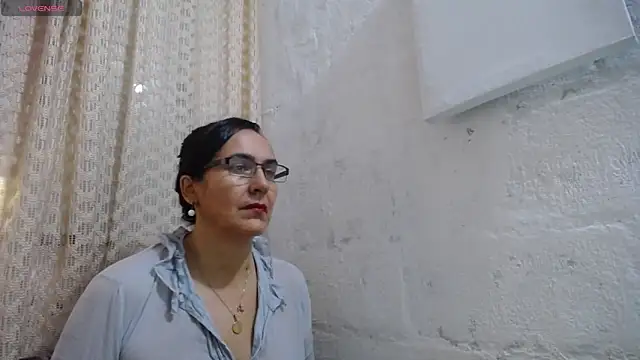 gabbyparker  online show from September 10, 4:18 pm