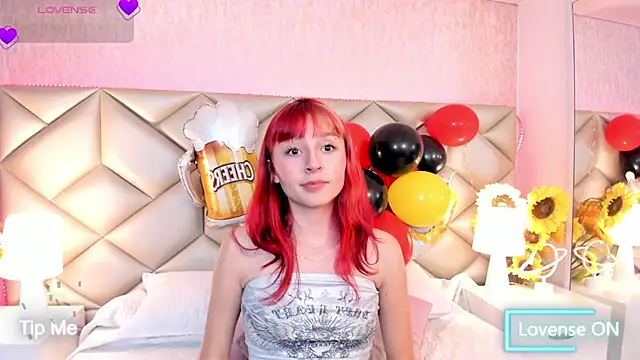 Snapshot of dafnne_hall chatting on October 3, 6:40 am dafnne hall online show from October 3, 6:40 am