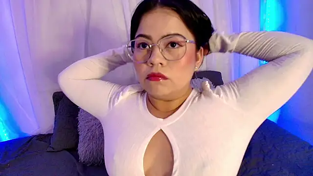 LilyRousee online show from April 24, 3:09 am