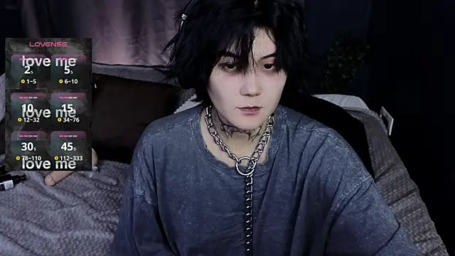 GothXRaven online show from October 8, 4:22 pm