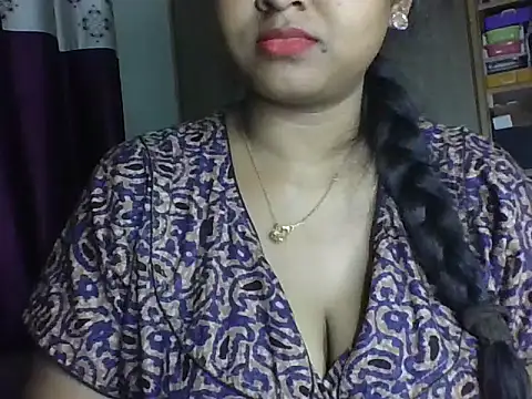 its me Rashmi online show from November 19, 5:13 pm