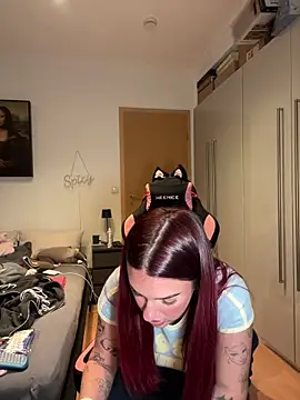 OliviaaFischer online show from April 22, 7:44 pm