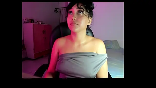 mia katteyes online show from June 12, 5:37 am