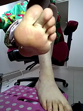 miss carmila1 online show from April 23, 7:05 pm