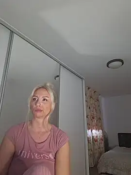 merlyn4 online show from November 22, 11:46 am