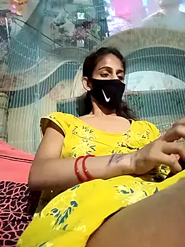 priyastrip314 online show from April 22, 6:38 pm