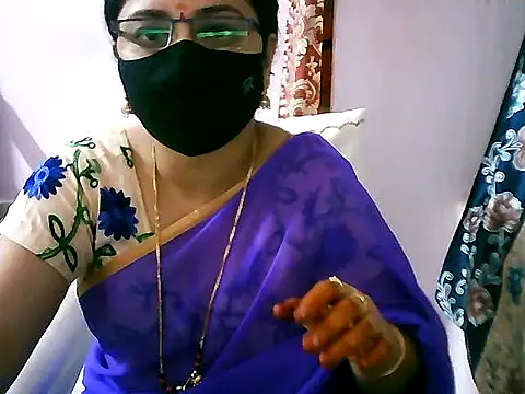 Snapshot of jannu6482 chatting on September 19, 1:32 pm jannu6482 online show from September 19, 1:32 pm