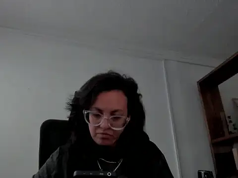 dalila macherano1 online show from December 4, 9:04 pm