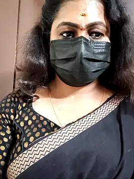 Snapshot of Sweetie_swetha37 chatting on September 25, 4:39 pm Sweetie swetha37 online show from September 25, 4:39 pm