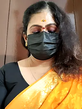 Snapshot of Sweetie_swetha37 chatting on September 13, 8:33 am Sweetie swetha37 online show from September 13, 8:33 am