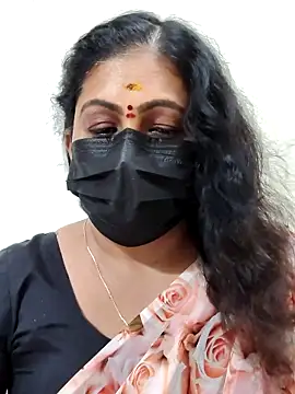 Snapshot of Sweetie_swetha37 chatting on October 17, 9:18 pm Sweetie swetha37 online show from October 17, 9:18 pm
