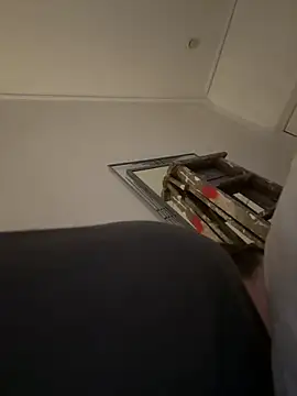 cutietootie02 online show from March 12, 4:26 am