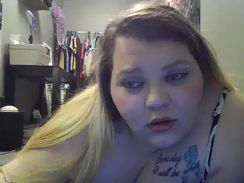Prettyeyefairy online show from June 7, 1:34 am