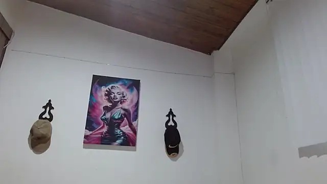 Crystal Star  online show from April 20, 11:08 pm