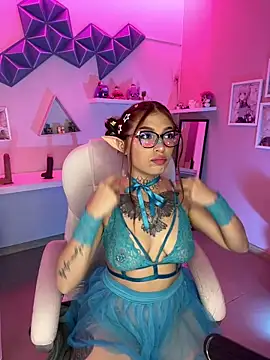 dreamleah  online show from February 21, 10:10 pm
