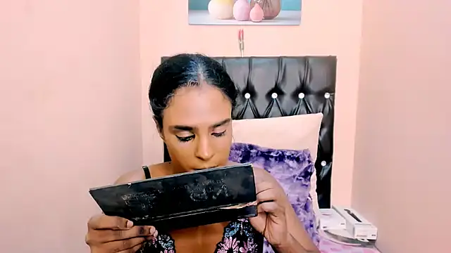 Toxicfantasy4u online show from April 23, 5:04 pm