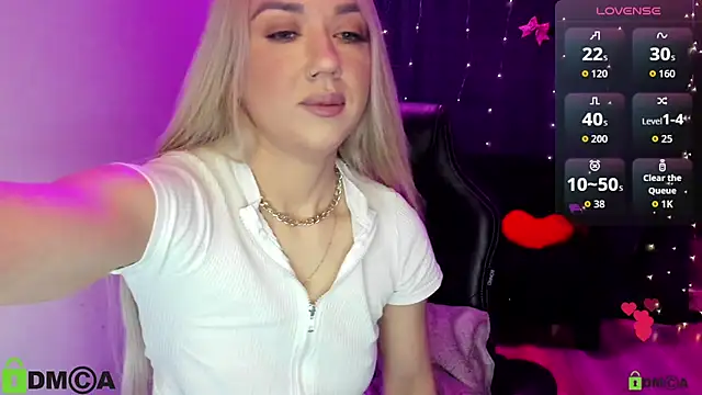 CrystalGirl99 online show from April 26, 7:06 am