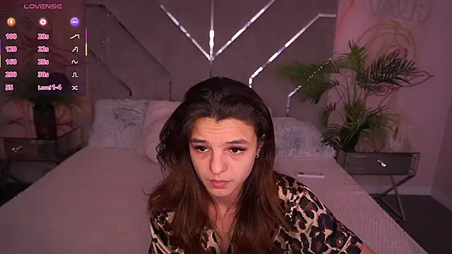 AnitaBambie online show from February 5, 7:33 am